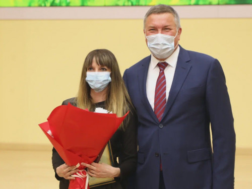 Губернатор Олег Кувшинников наградил лучших работников пищевой и перерабатывающей промышленности Вологодчины